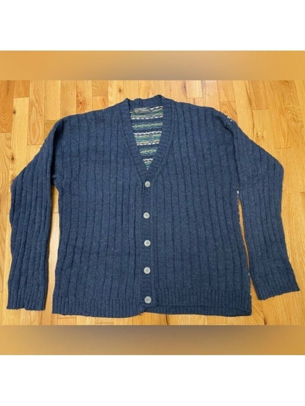 Tiffany & Tomato 100% Shetland Wool Vintage Knit Cardigan